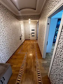 Satılır 3 otaqlı mənzil 125 m²