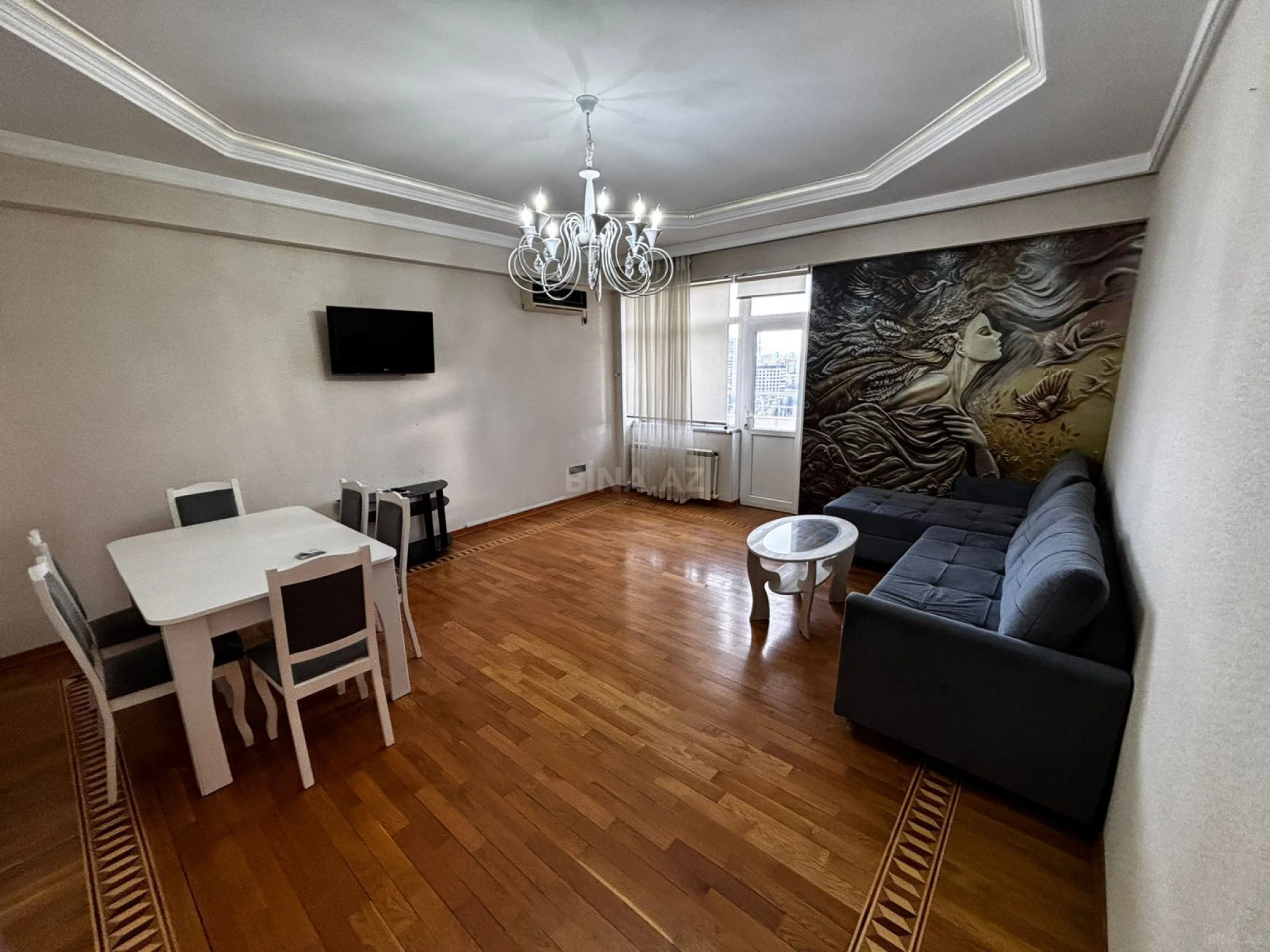 Satılır 3 otaqlı mənzil 125 m²