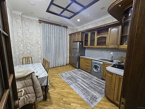 Kirayə verilir 3 otaqlı mənzil 120 m²