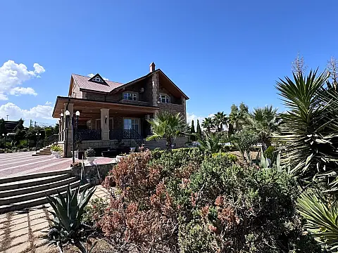 Kirayə verilir 6 otaqlı həyət evi 500 m² — Bakı, Mərdəkan 6 otaq 500.00 m²