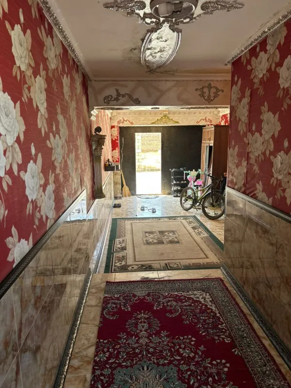 Satılır 7 otaqlı həyət evi 314 m²