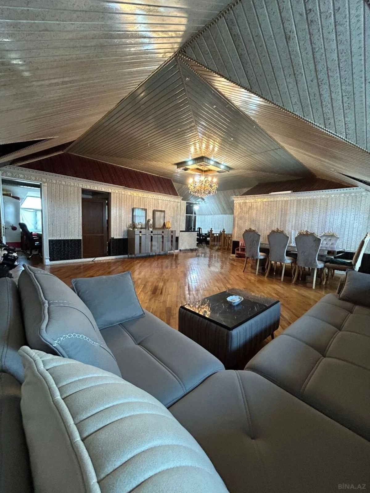 Satılır 7 otaqlı həyət evi 314 m²