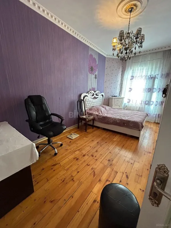 Satılır 7 otaqlı həyət evi 314 m²