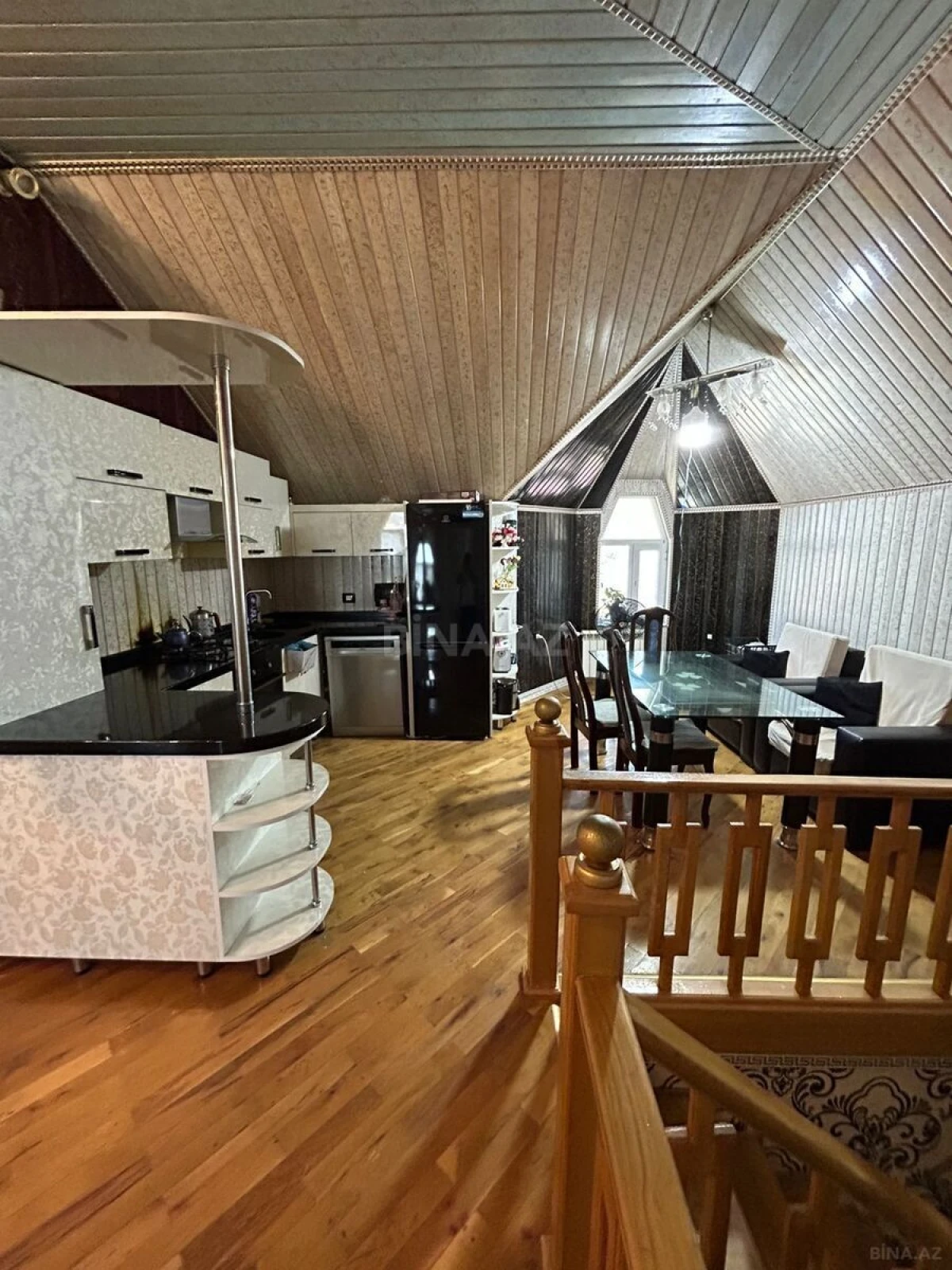 Satılır 7 otaqlı həyət evi 314 m²