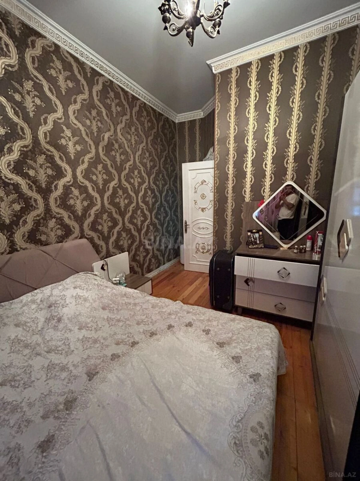 Satılır 7 otaqlı həyət evi 314 m²