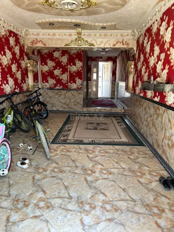 Satılır 7 otaqlı həyət evi 314 m²