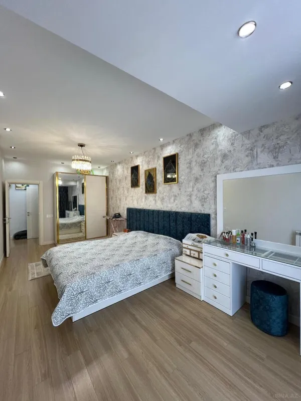 Satılır 2 otaqlı mənzil 84 m²