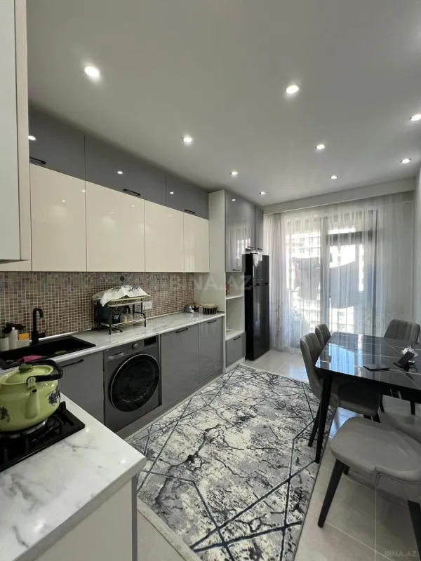 Satılır 2 otaqlı mənzil 84 m²