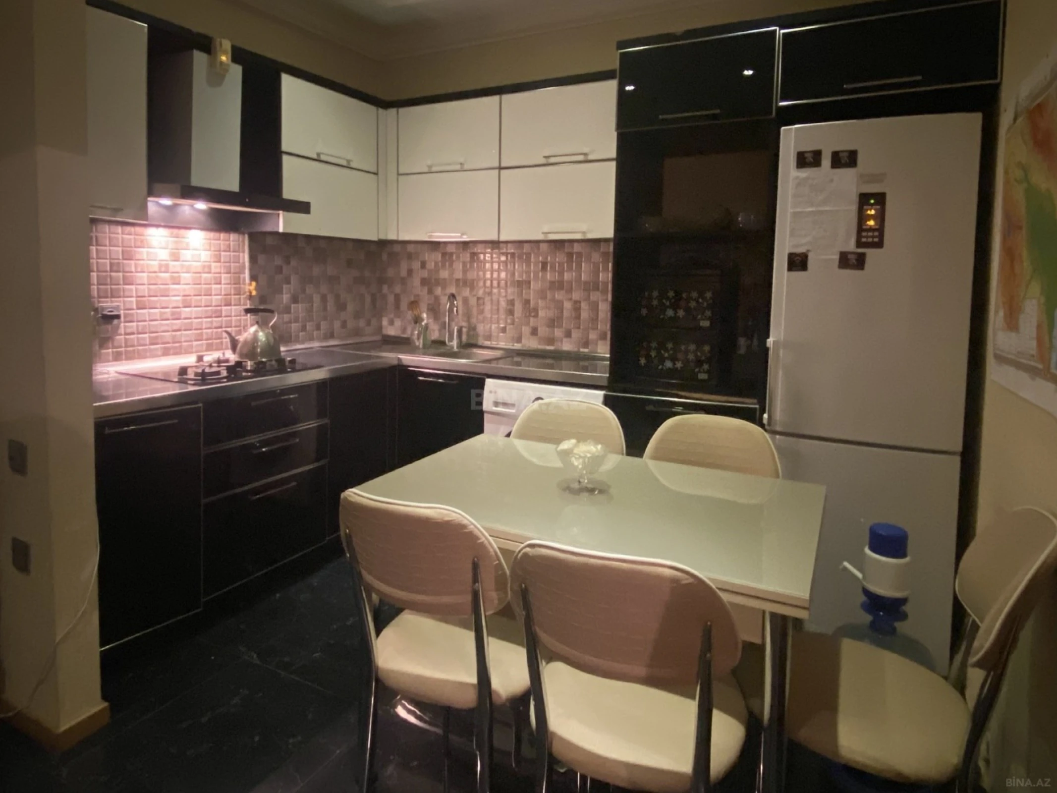 Kirayə verilir 2 otaqlı mənzil 70 m²