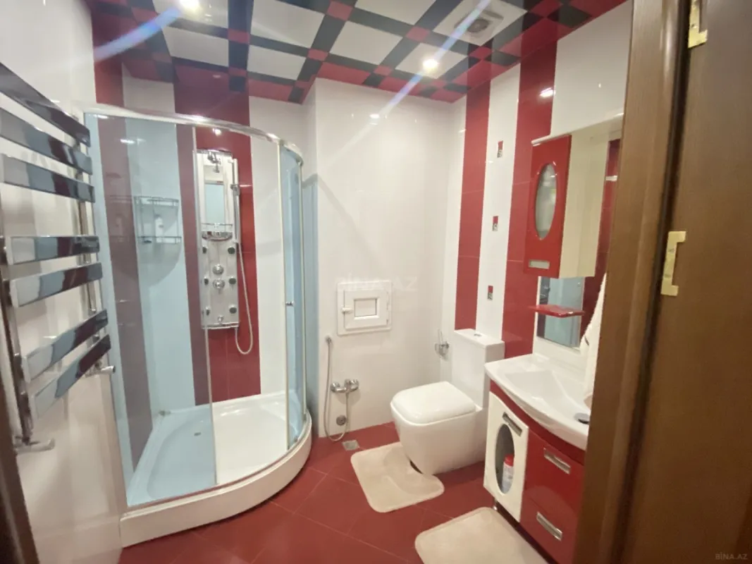 Kirayə verilir 2 otaqlı mənzil 70 m²