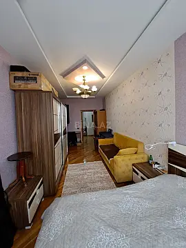 Satılır 3 otaqlı mənzil 125 m²