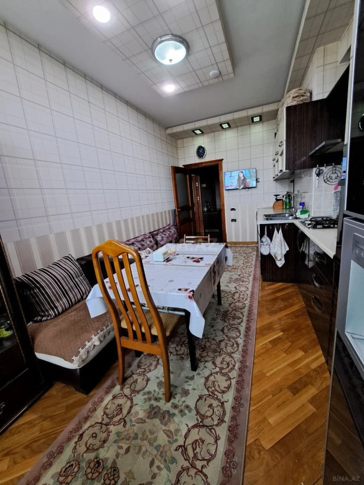 Satılır 3 otaqlı mənzil 125 m²