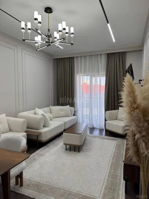 Kirayə verilir 2 otaqlı mənzil 90 m²