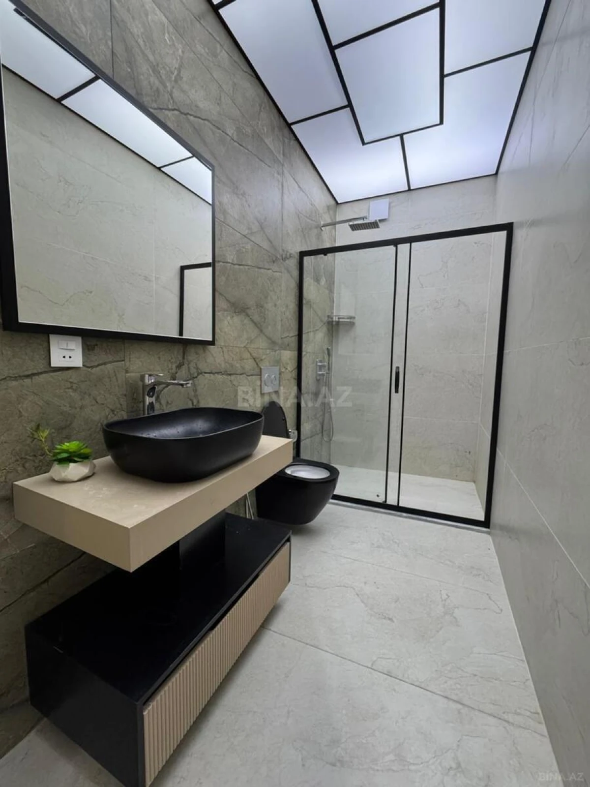 Kirayə verilir 2 otaqlı mənzil 90 m²