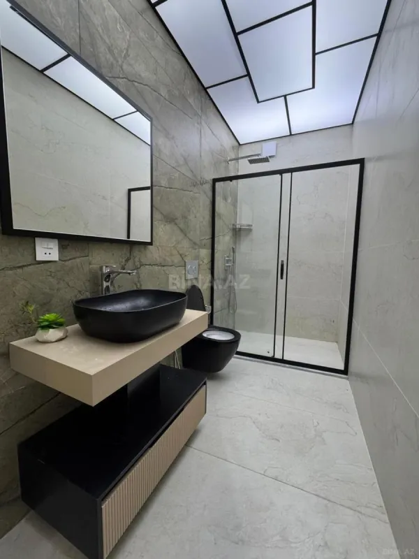 Kirayə verilir 2 otaqlı mənzil 90 m²