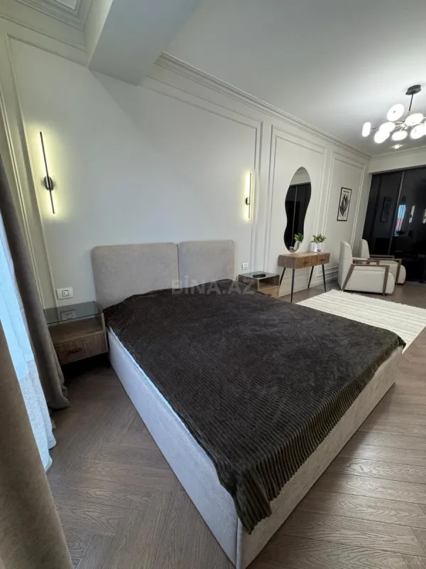 Kirayə verilir 2 otaqlı mənzil 90 m²