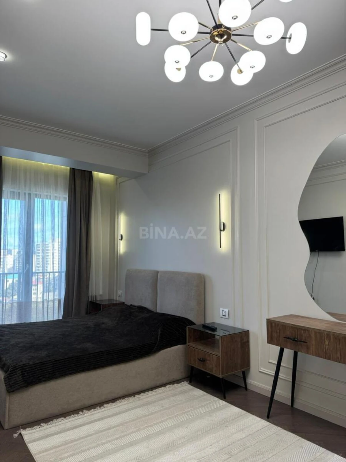 Kirayə verilir 2 otaqlı mənzil 90 m²