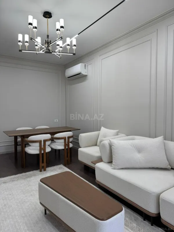 Kirayə verilir 2 otaqlı mənzil 90 m²