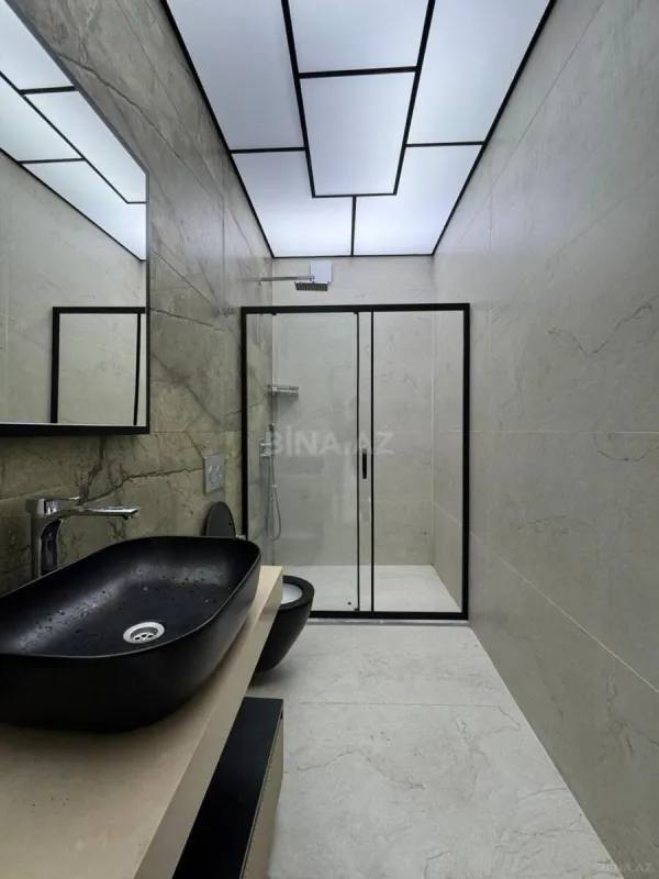 Kirayə verilir 2 otaqlı mənzil 90 m²