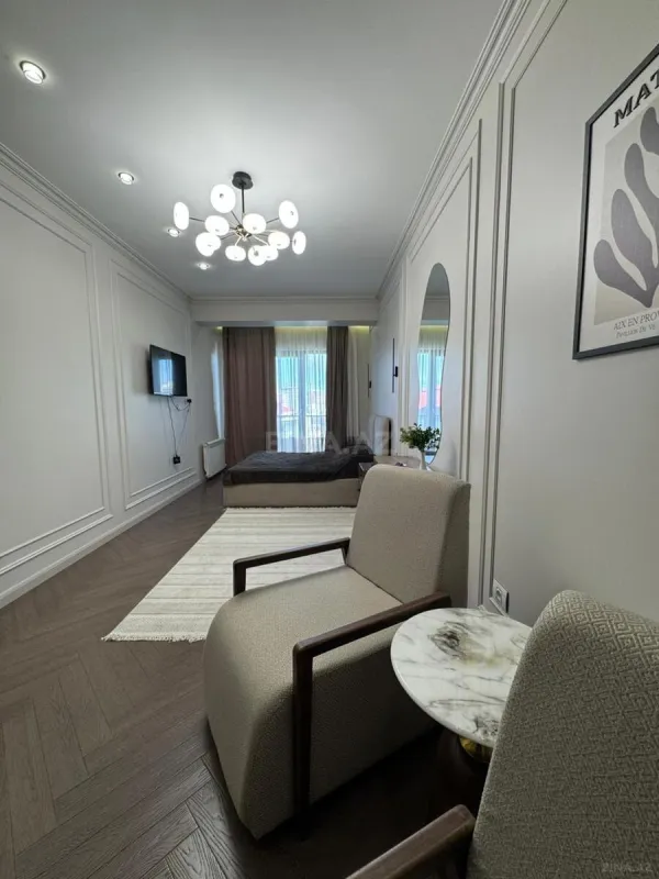 Kirayə verilir 2 otaqlı mənzil 90 m²