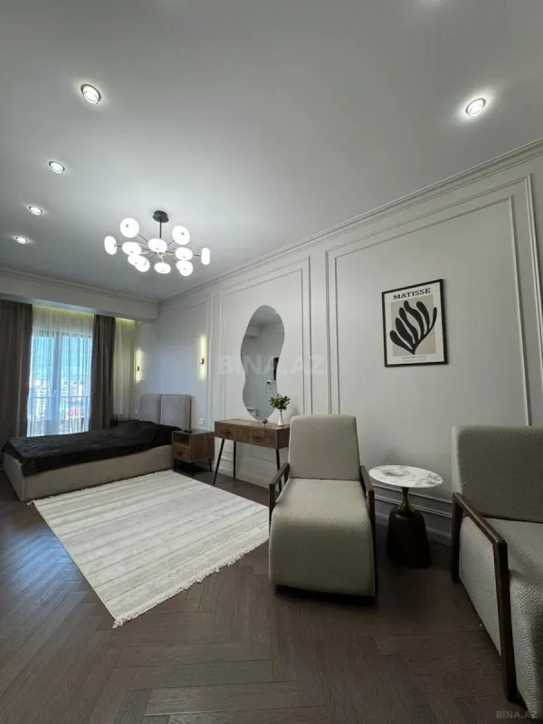 Kirayə verilir 2 otaqlı mənzil 90 m²