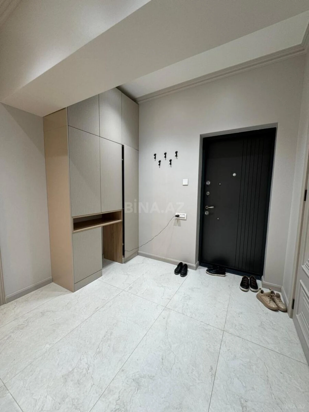 Kirayə verilir 2 otaqlı mənzil 90 m²