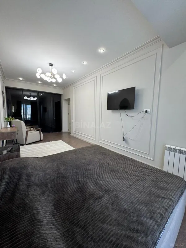 Kirayə verilir 2 otaqlı mənzil 90 m²