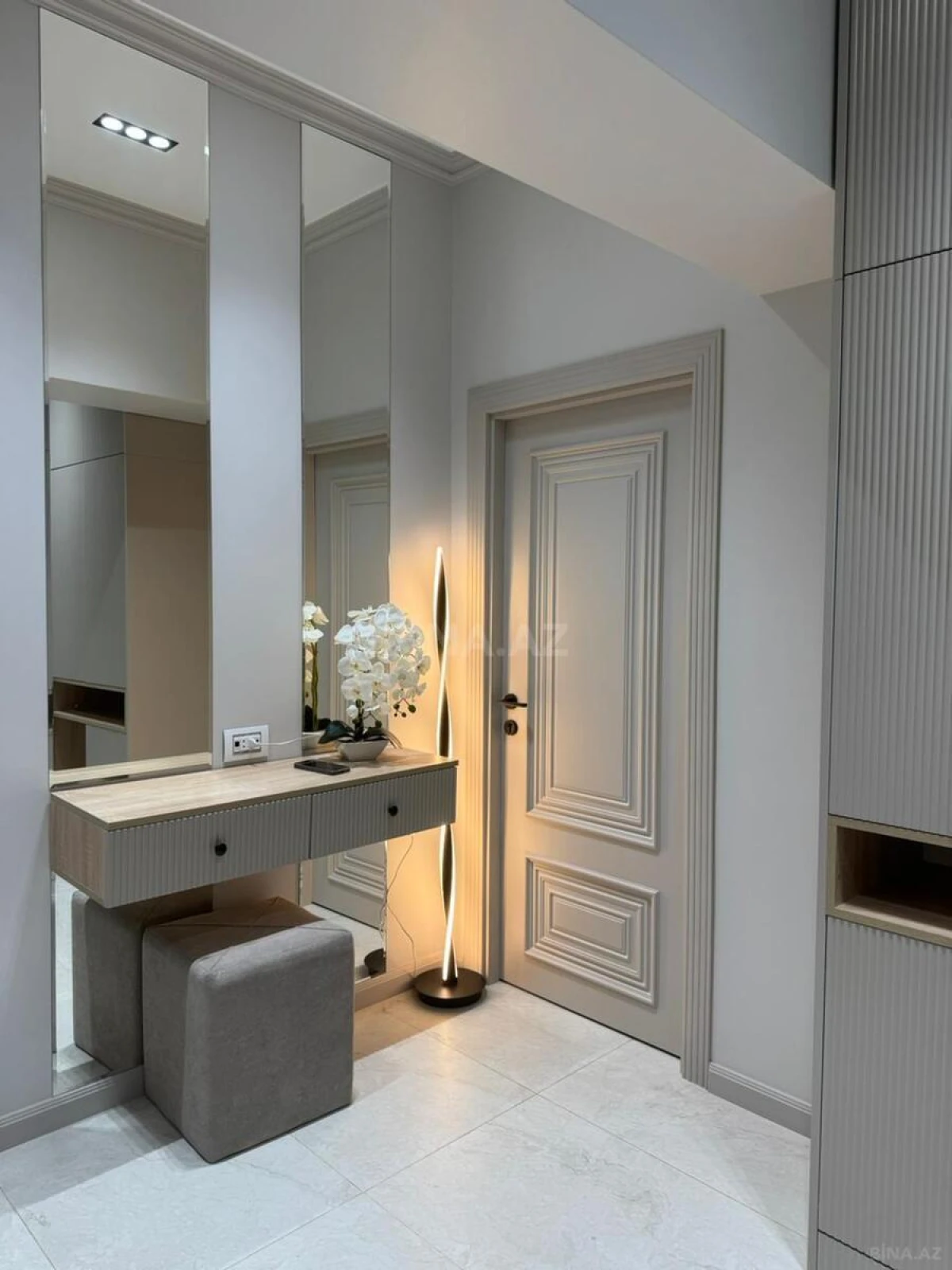 Kirayə verilir 2 otaqlı mənzil 90 m²