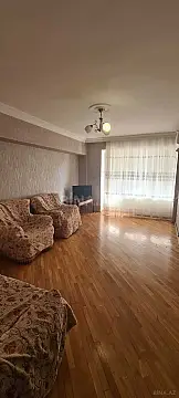 Kirayə verilir 2 otaqlı mənzil 65 m²
