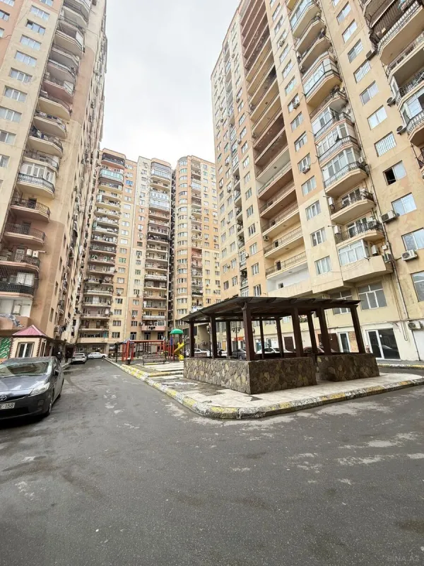 Satılır 2 otaqlı mənzil 60 m²