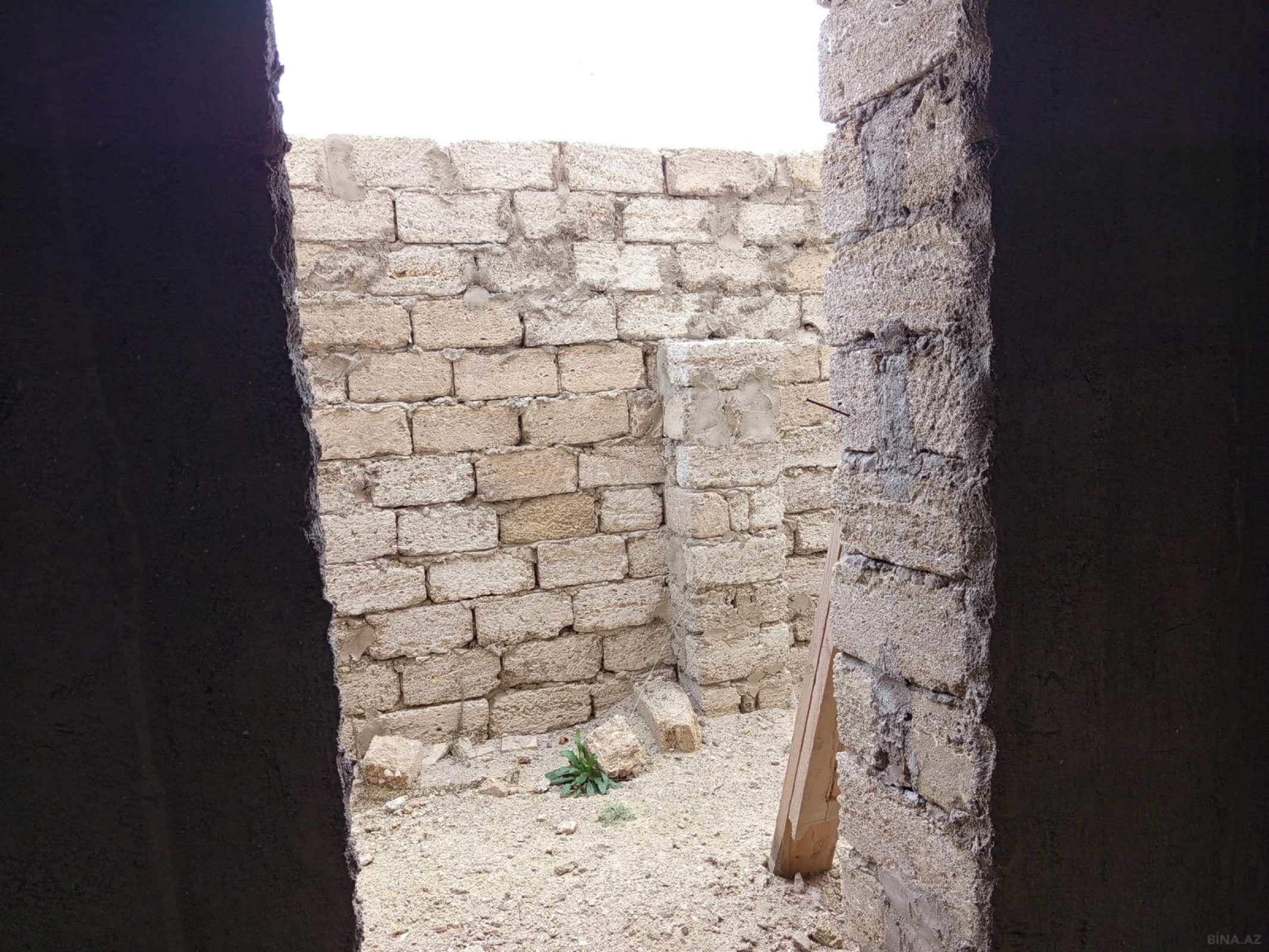 Satılır 5 otaqlı həyət evi 200 m²