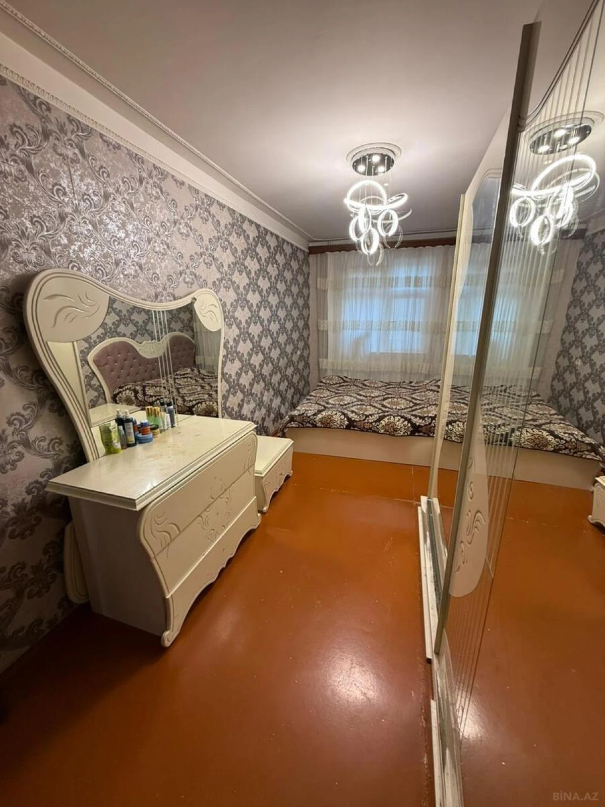 Satılır 3 otaqlı mənzil 50 m²