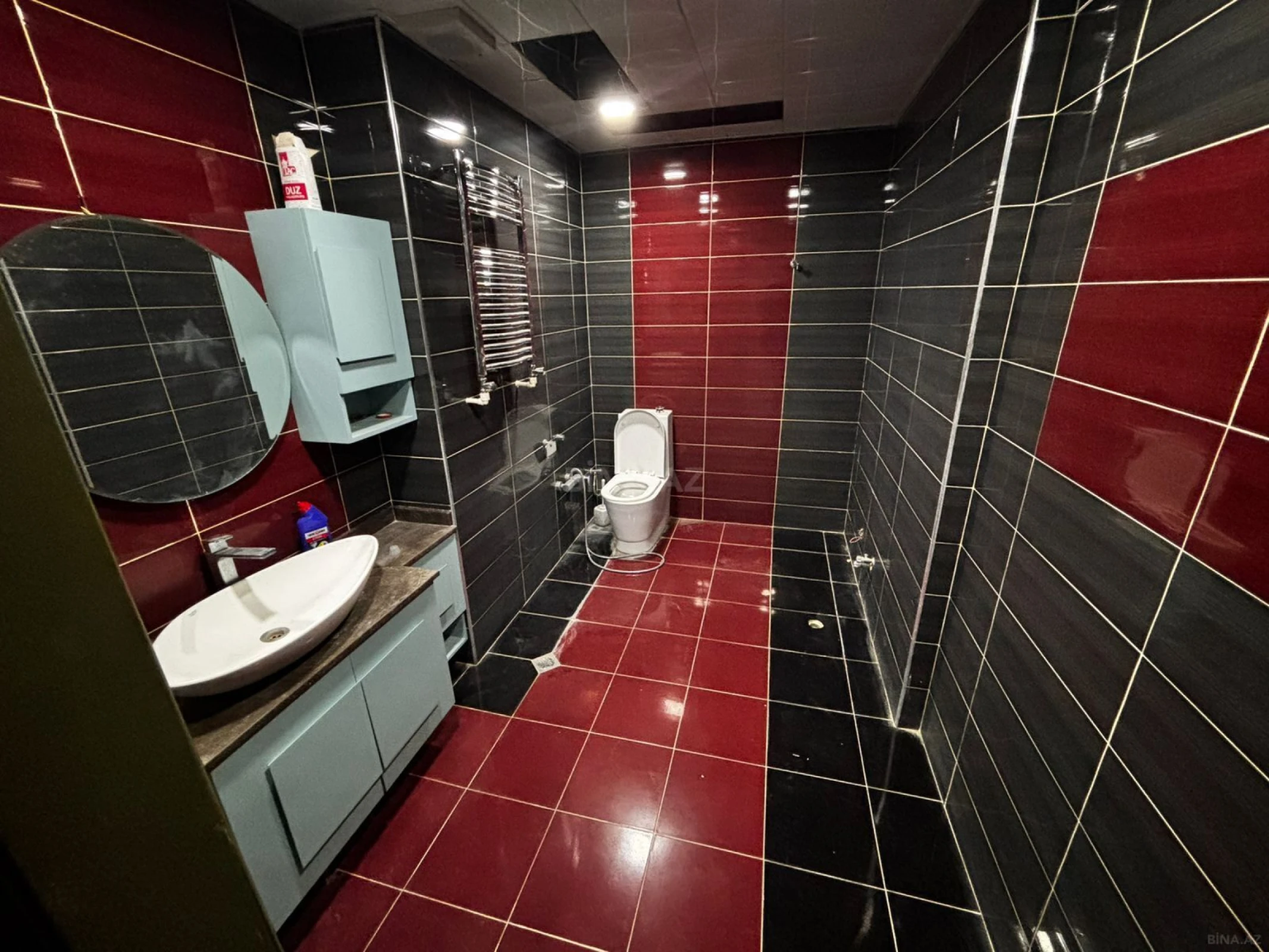 Satılır 3 otaqlı mənzil 135 m²