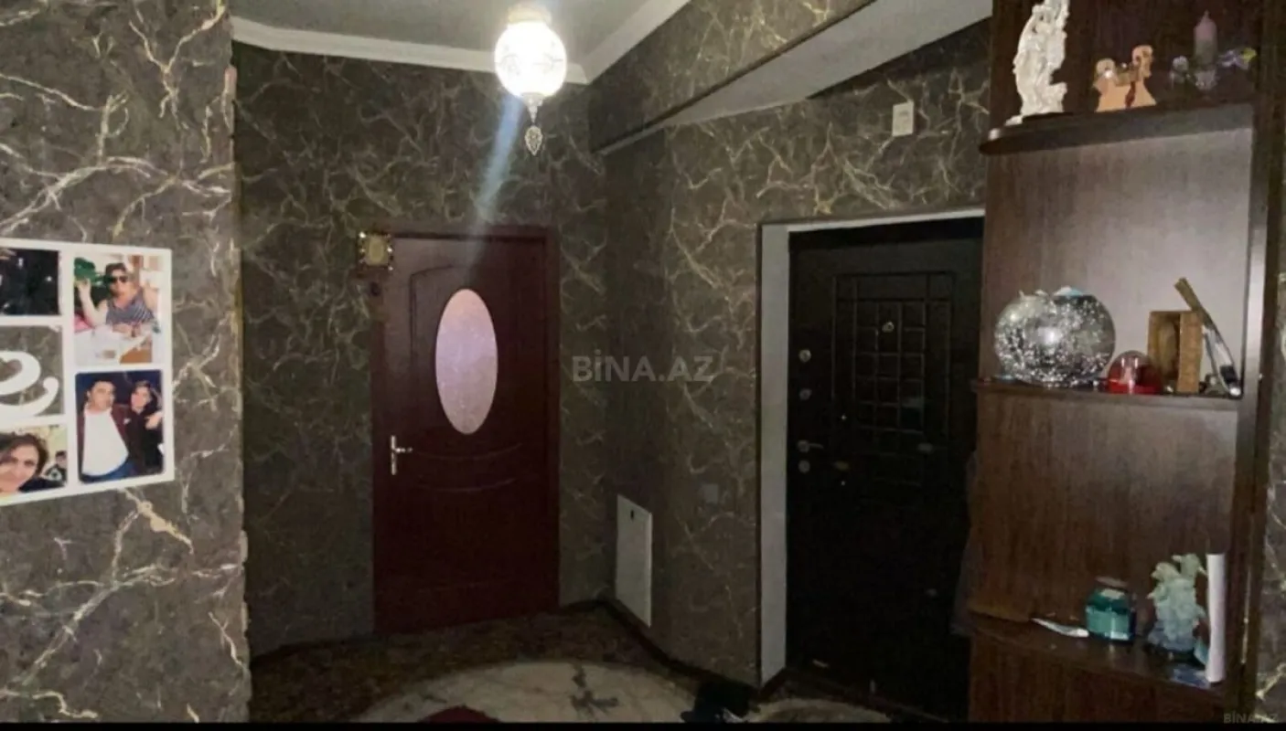 Satılır 2 otaqlı mənzil 78 m²