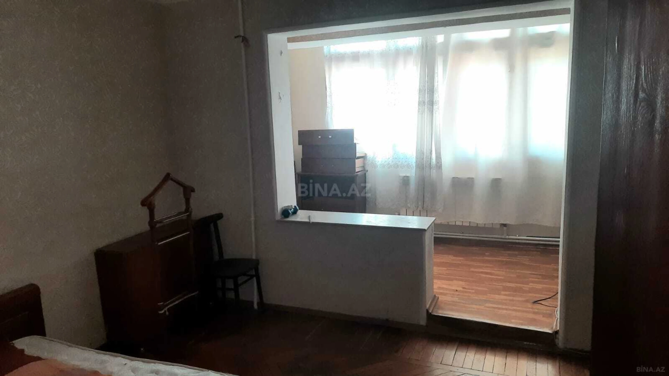 Satılır 4 otaqlı mənzil 110 m²
