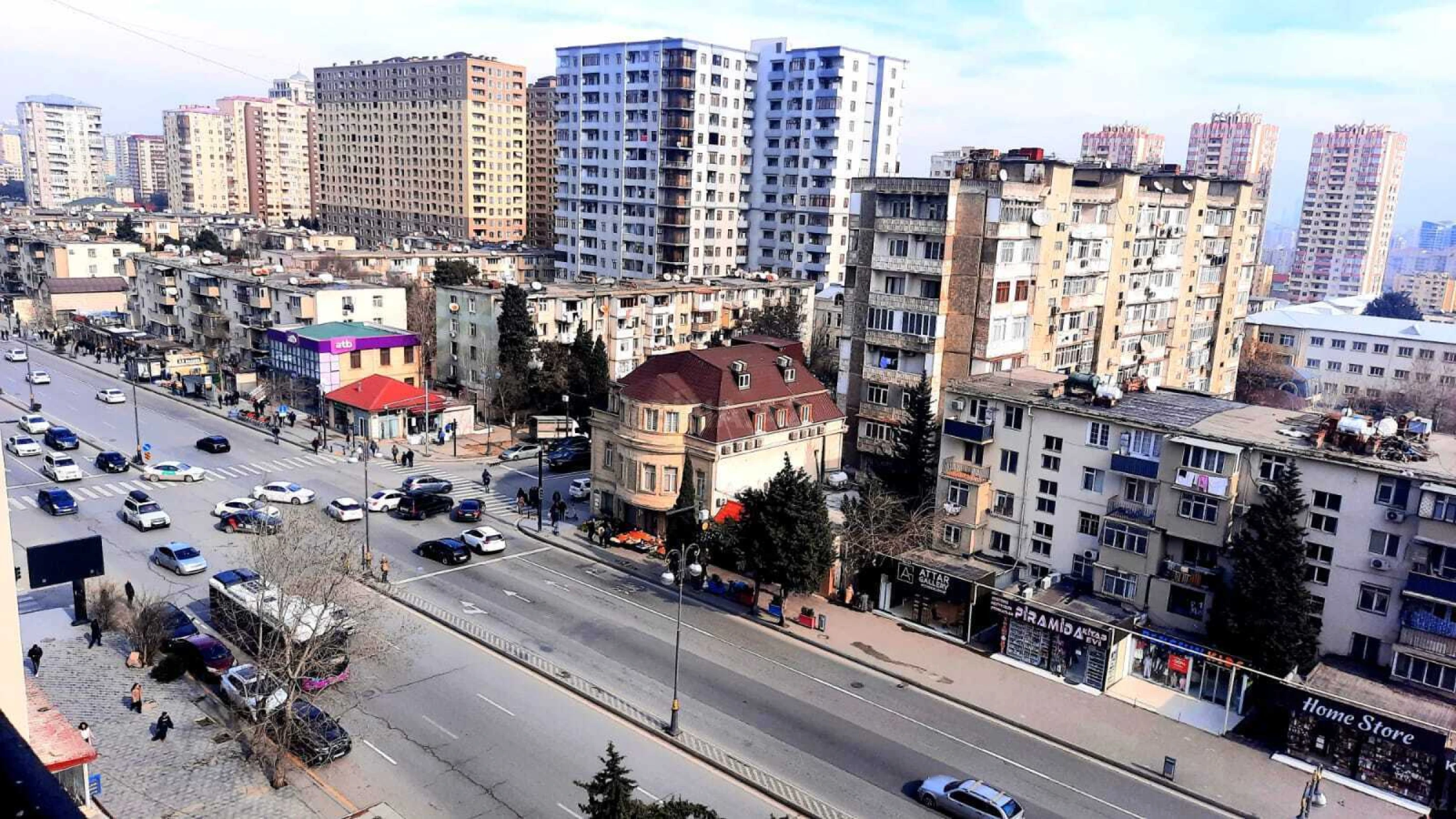 Satılır 4 otaqlı mənzil 110 m²