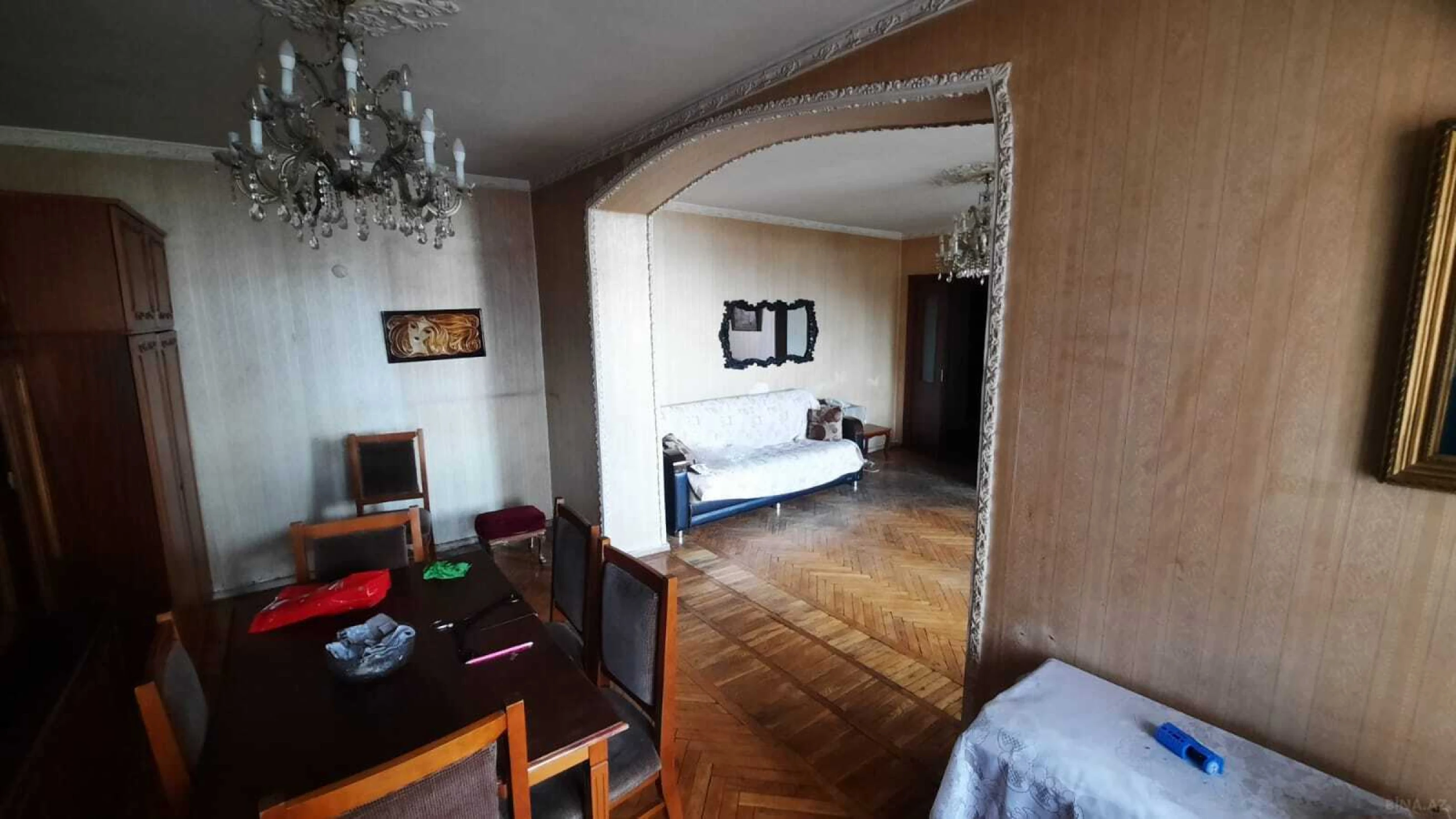 Satılır 4 otaqlı mənzil 110 m²