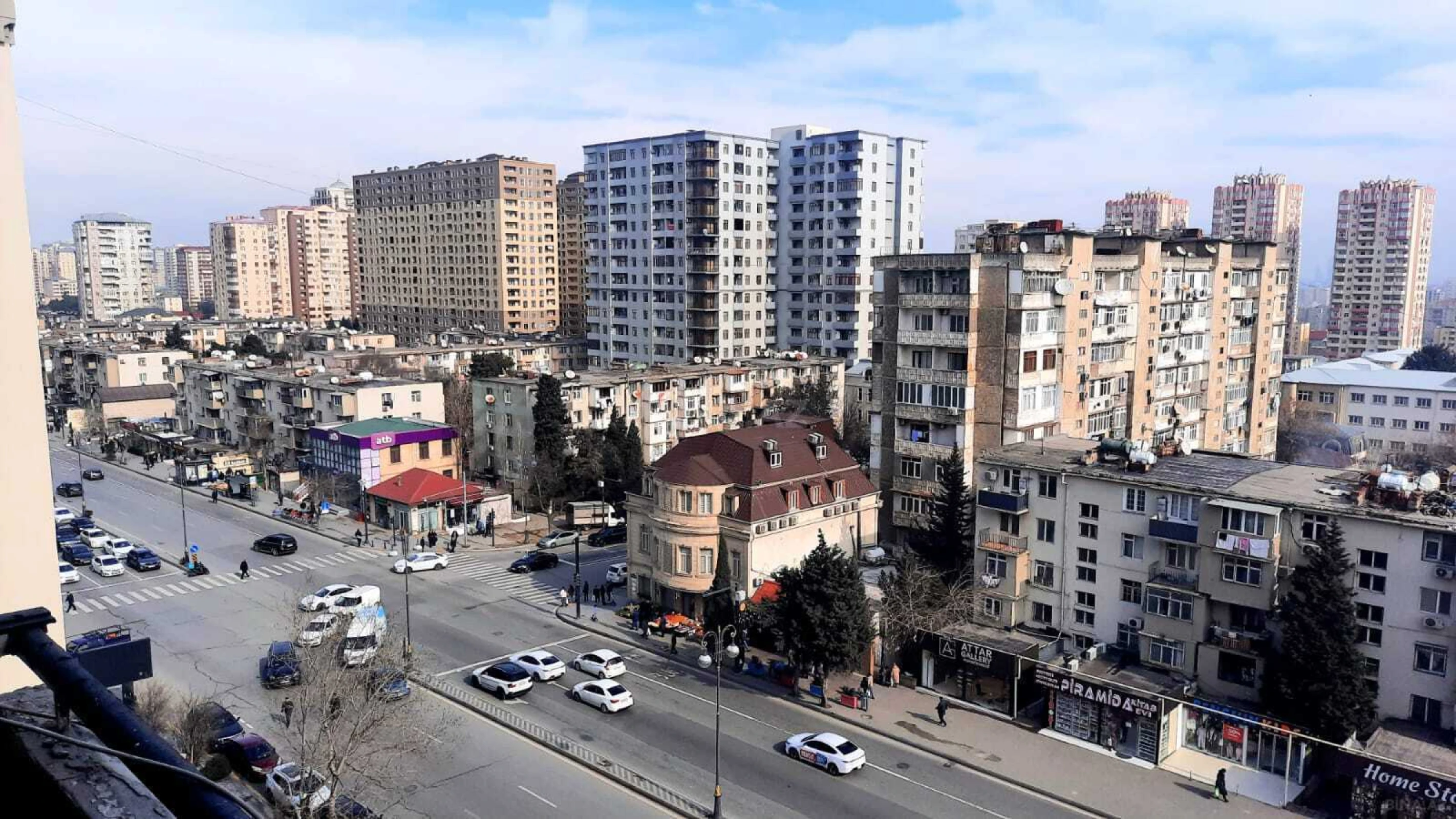 Satılır 4 otaqlı mənzil 110 m²