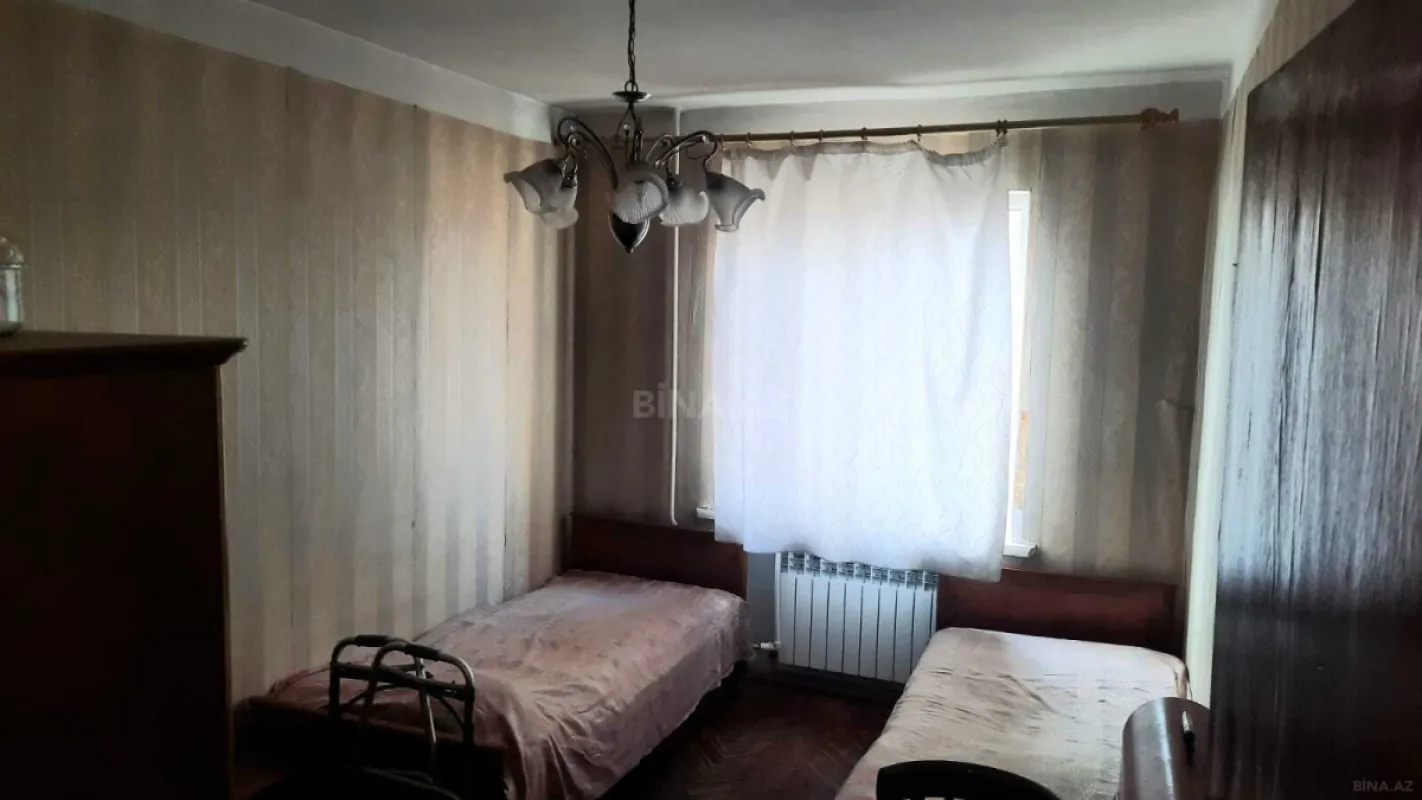 Satılır 4 otaqlı mənzil 110 m²
