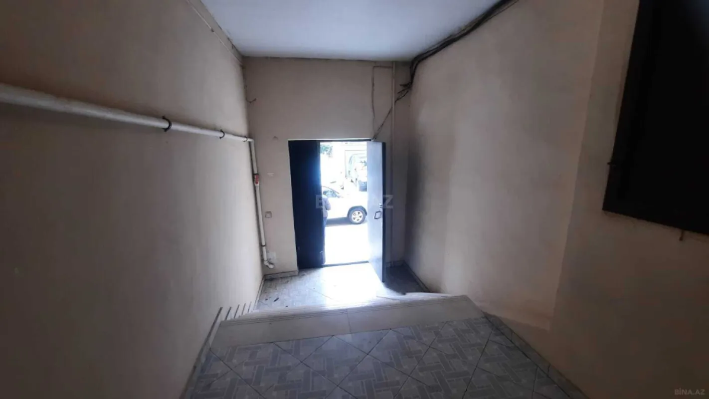Satılır 4 otaqlı mənzil 110 m²