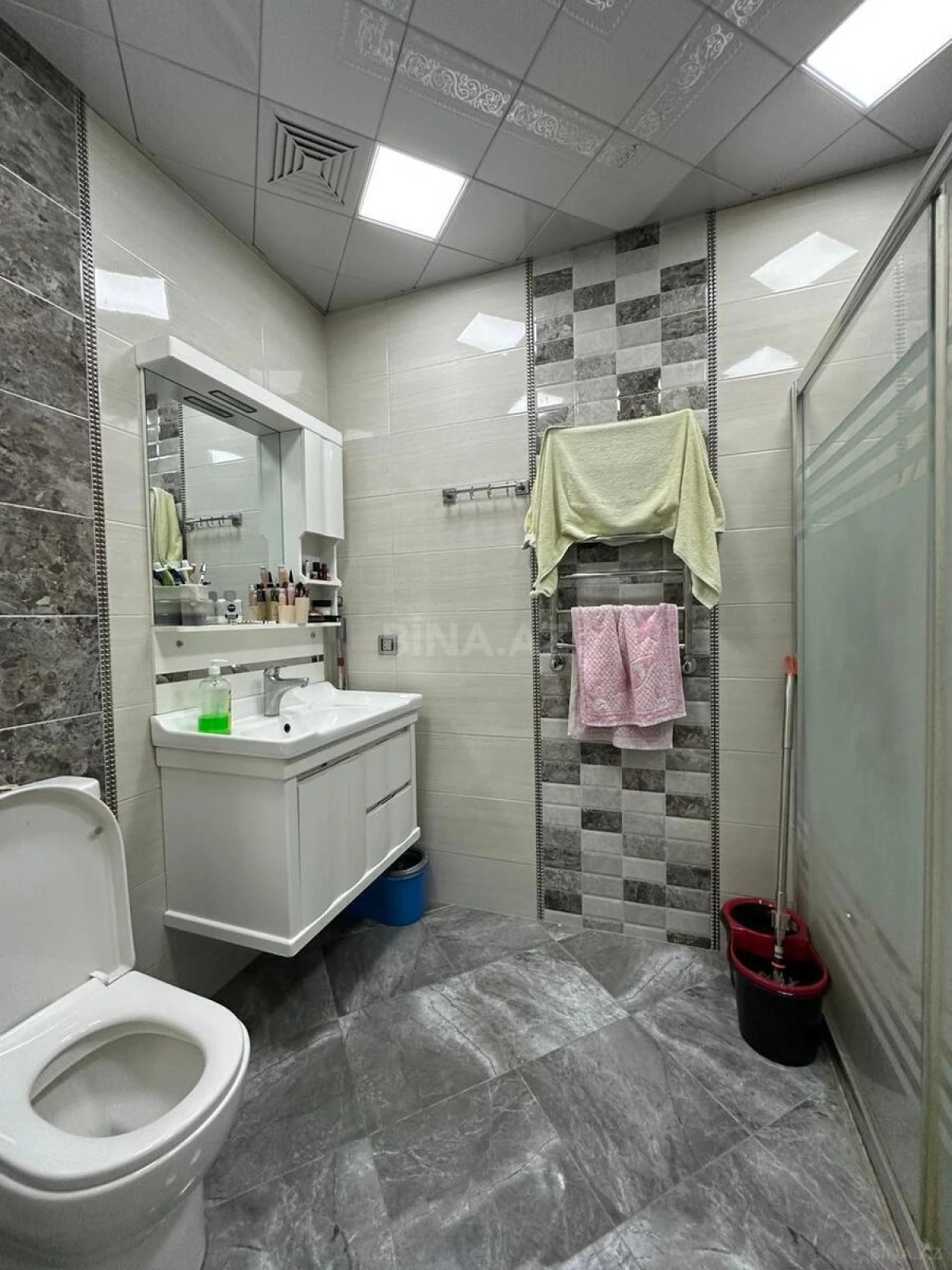 Satılır 3 otaqlı mənzil 127 m²