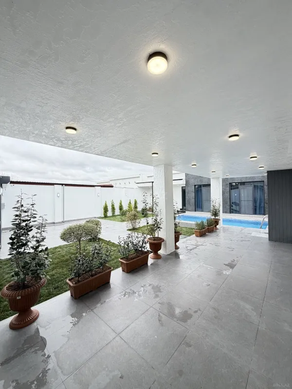 Satılır 4 otaqlı həyət evi 150 m²