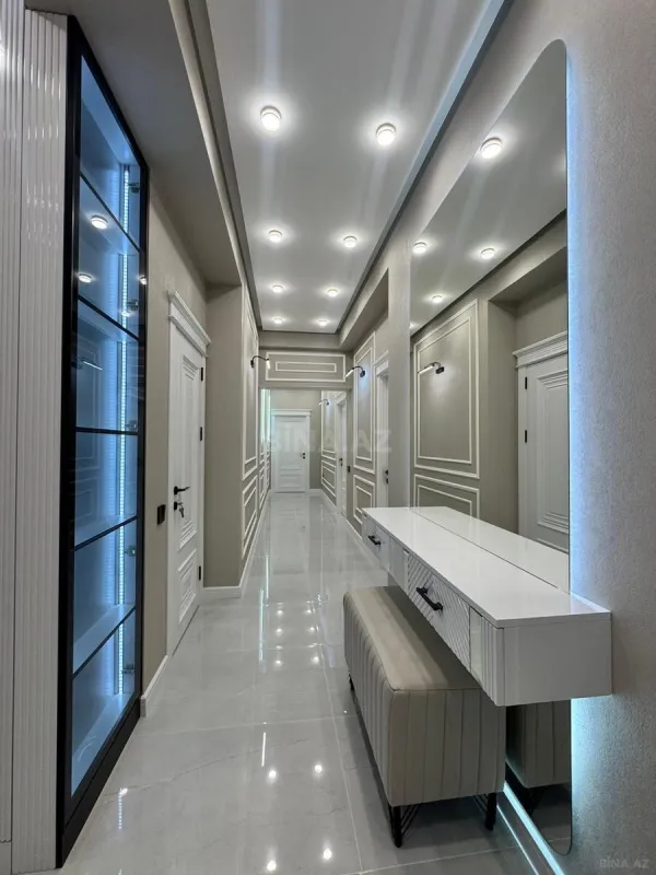 Satılır 3 otaqlı mənzil 105 m²