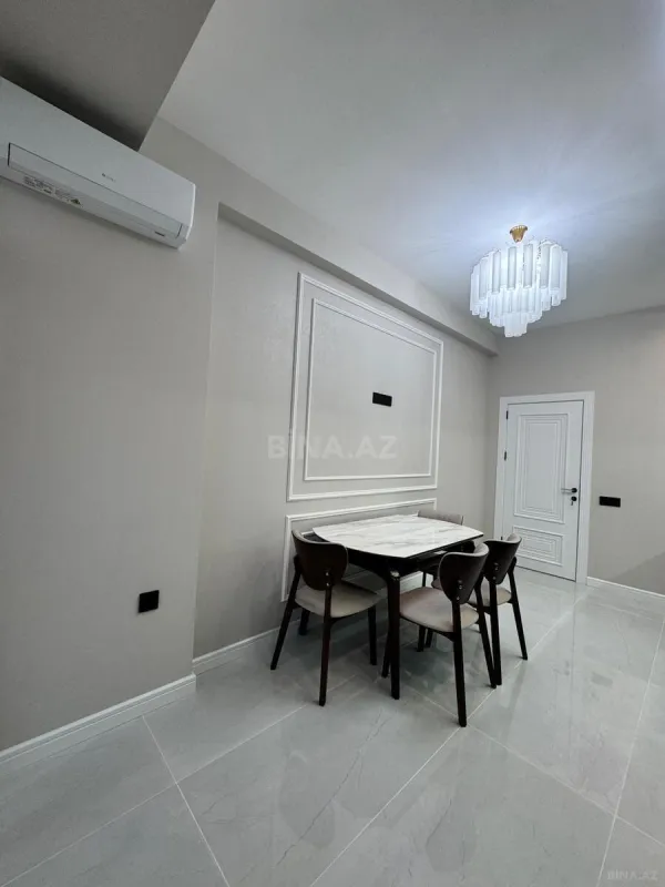 Satılır 3 otaqlı mənzil 105 m²