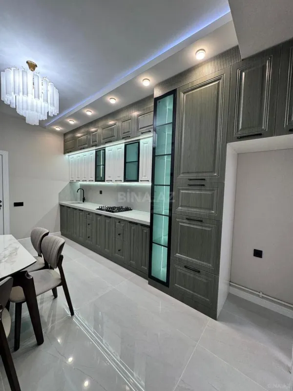 Satılır 3 otaqlı mənzil 105 m²