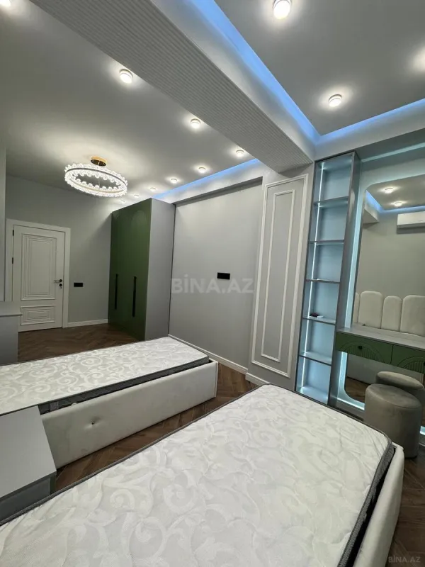Satılır 3 otaqlı mənzil 105 m²