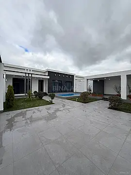 Satılır 4 otaqlı həyət evi 160 m²