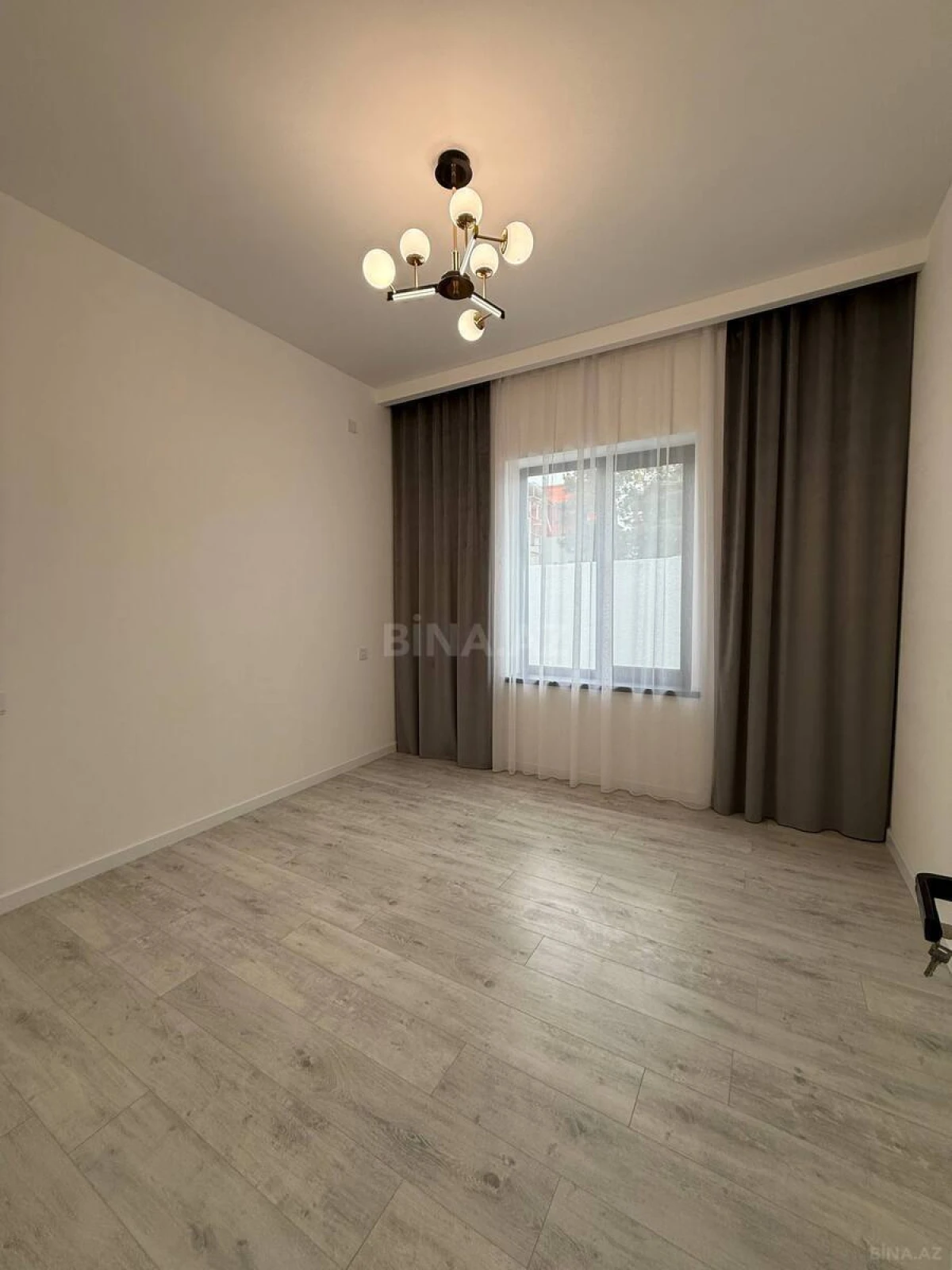 Satılır 4 otaqlı həyət evi 160 m²