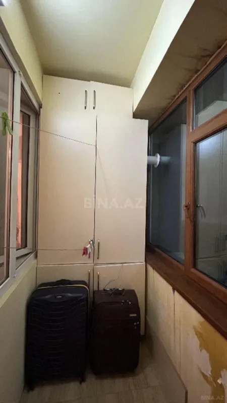 Satılır 2 otaqlı mənzil 76 m²