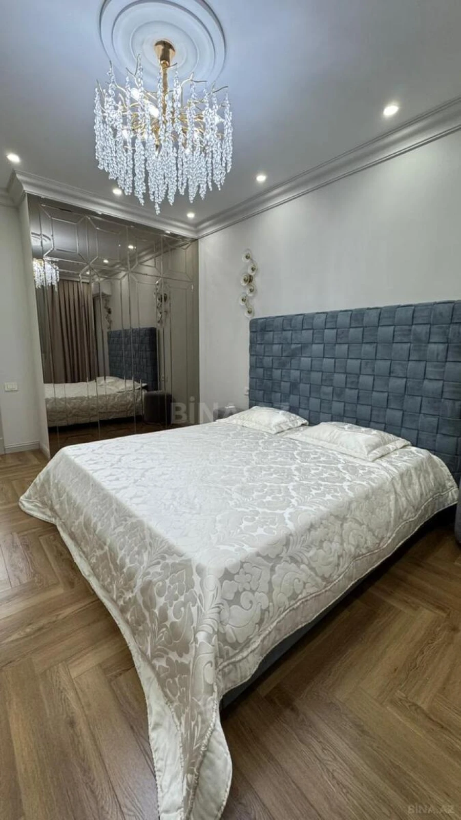 Kirayə verilir 3 otaqlı mənzil 108 m²